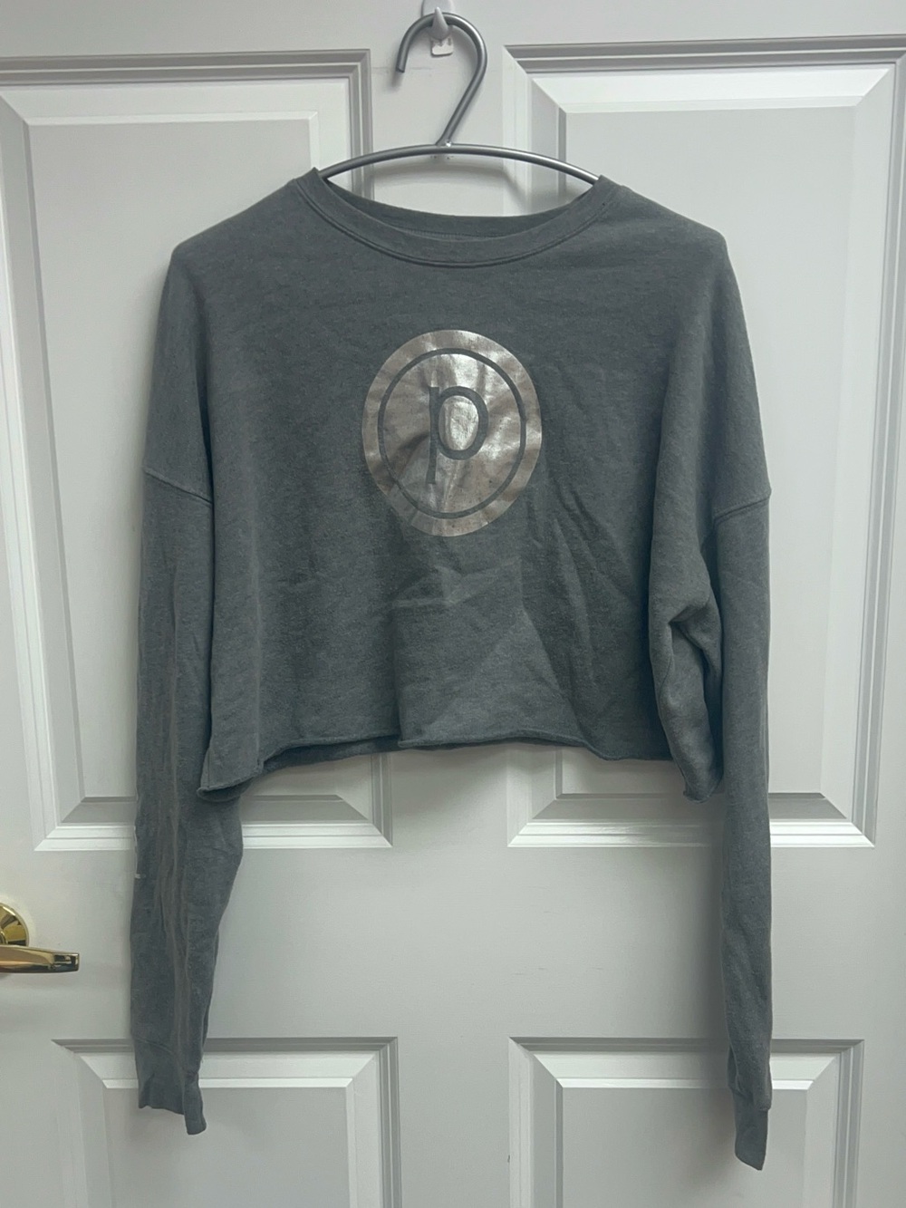 Pure Barre gray long-sleeve cropped sweatshirt Size Medium